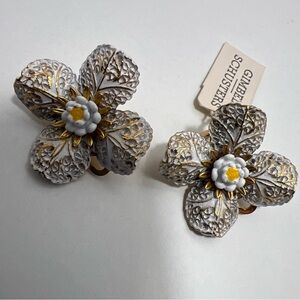 Vintage Art Arthur Pepper Signed Gold Tone White Enamel Stud Earrings